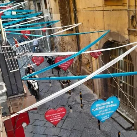 Toledo House Piazza Carita' Centralissimo شقة نابولي