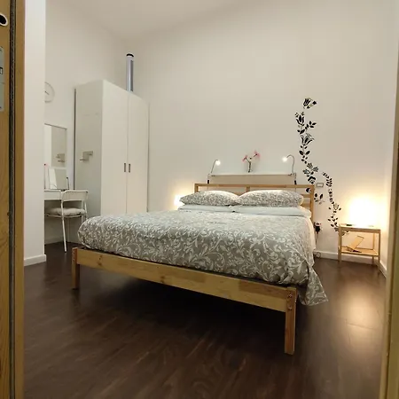 Toledo House Piazza Carita' Centralissimo Naples
