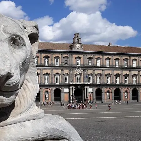 Piazza Carita' Centro Storico