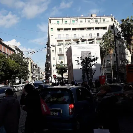Apartment Piazza Carita' Centro Storico Naples