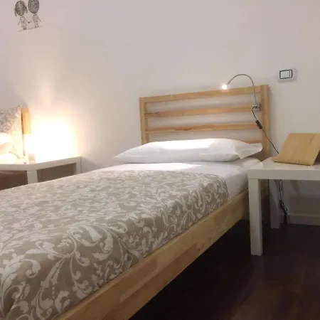 Piazza Carita' Centro Storico Apartment Naples